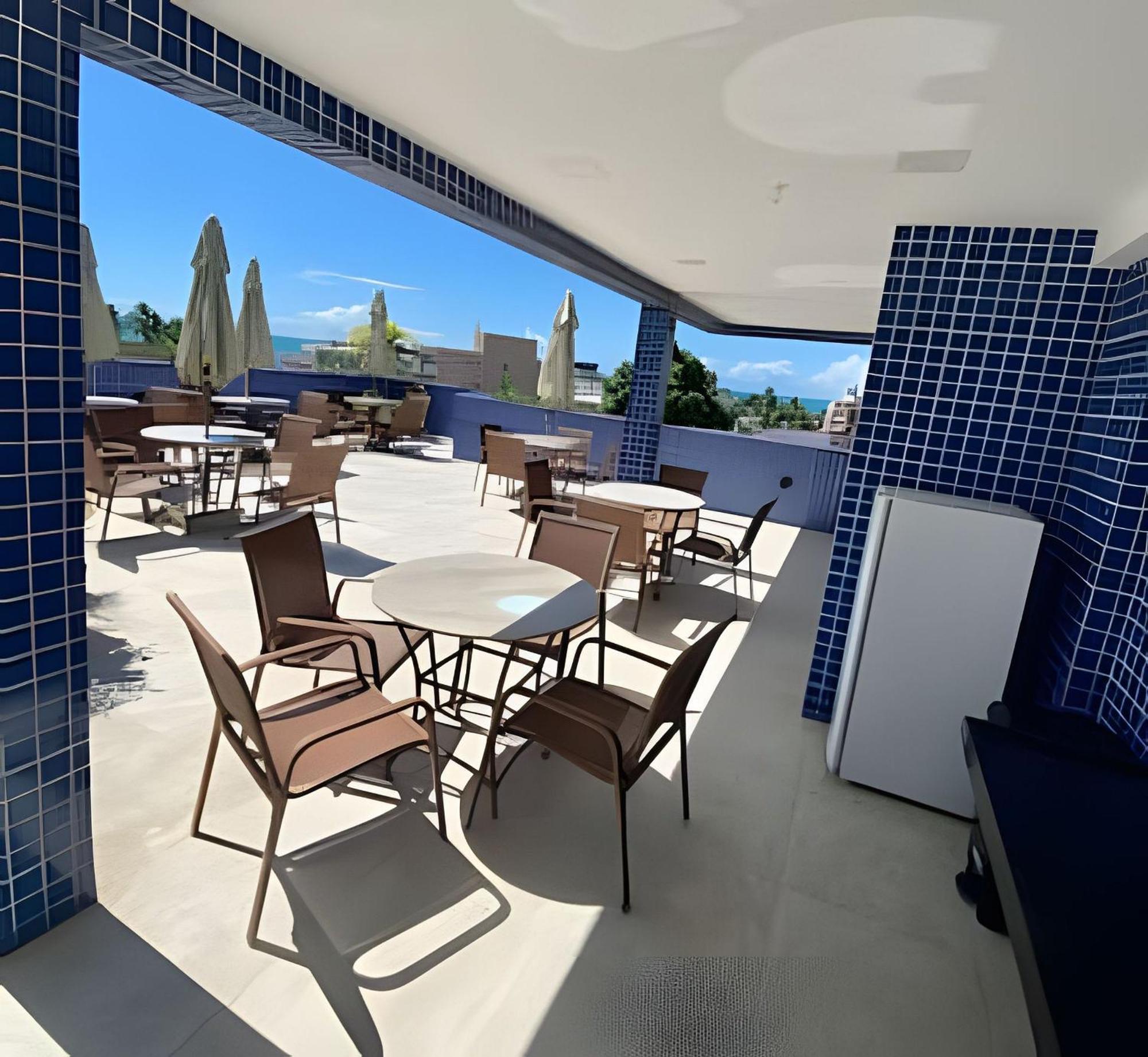Aconchegante Flat Em Com Localizacao Privilegiada - Proximo Ao Mar E Ao Centro Comercial.. Apartment *
